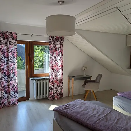 Attic Handwerker